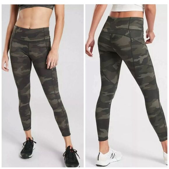 Athleta Size Small Green Camo Contender 7/8 Tight Compression Leggings - Picture 1 of 12